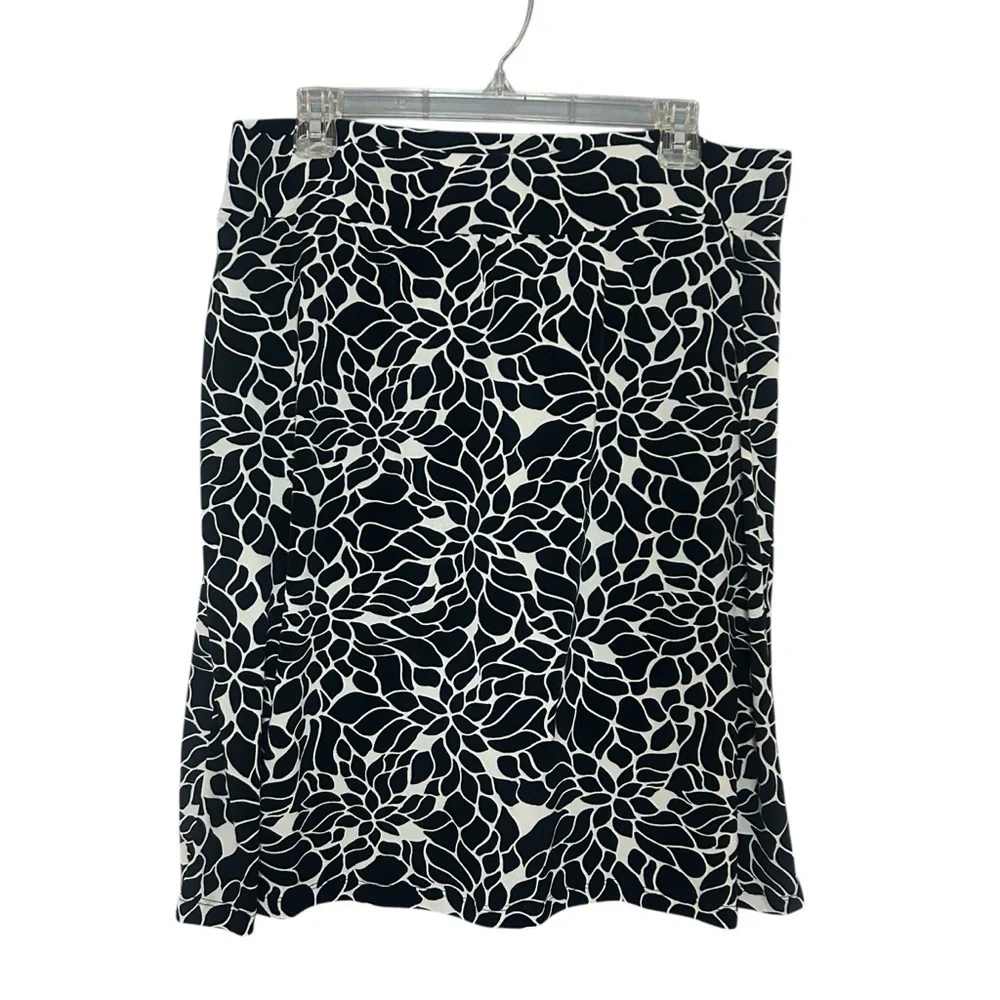 Merona Black and White Pencil Skirt Knee-Length Casual with shorts size XL
